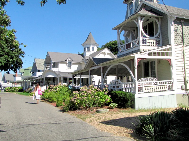 MARTHA'S VINEYARD3