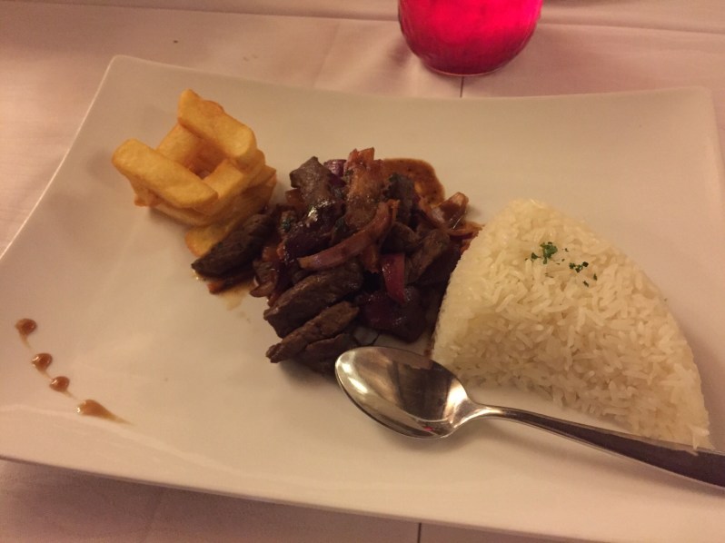Lomo saltado